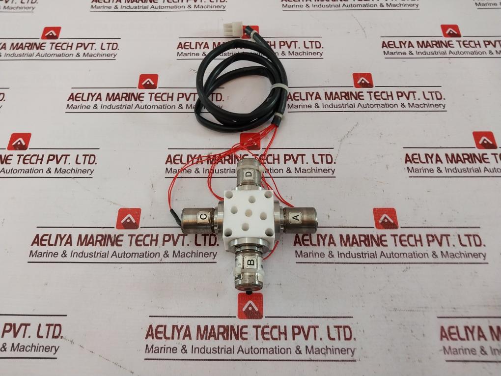 Parker 018-0186-900 Multichannel Inert Ptfe Manifold Valve Vac-20 Psig