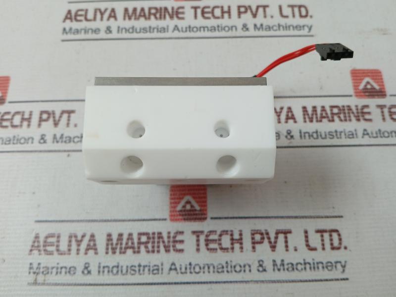 Parker 018-0300-900 Hplc Gradient Valve Vac-20 Psig Dc 9 V