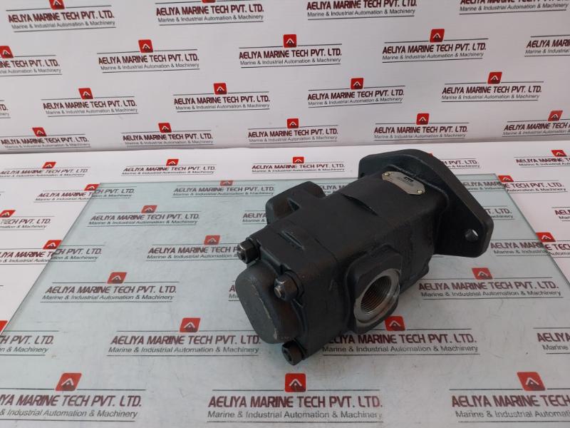 Parker 326-9121-118 Hydraulic Pump 7111 12