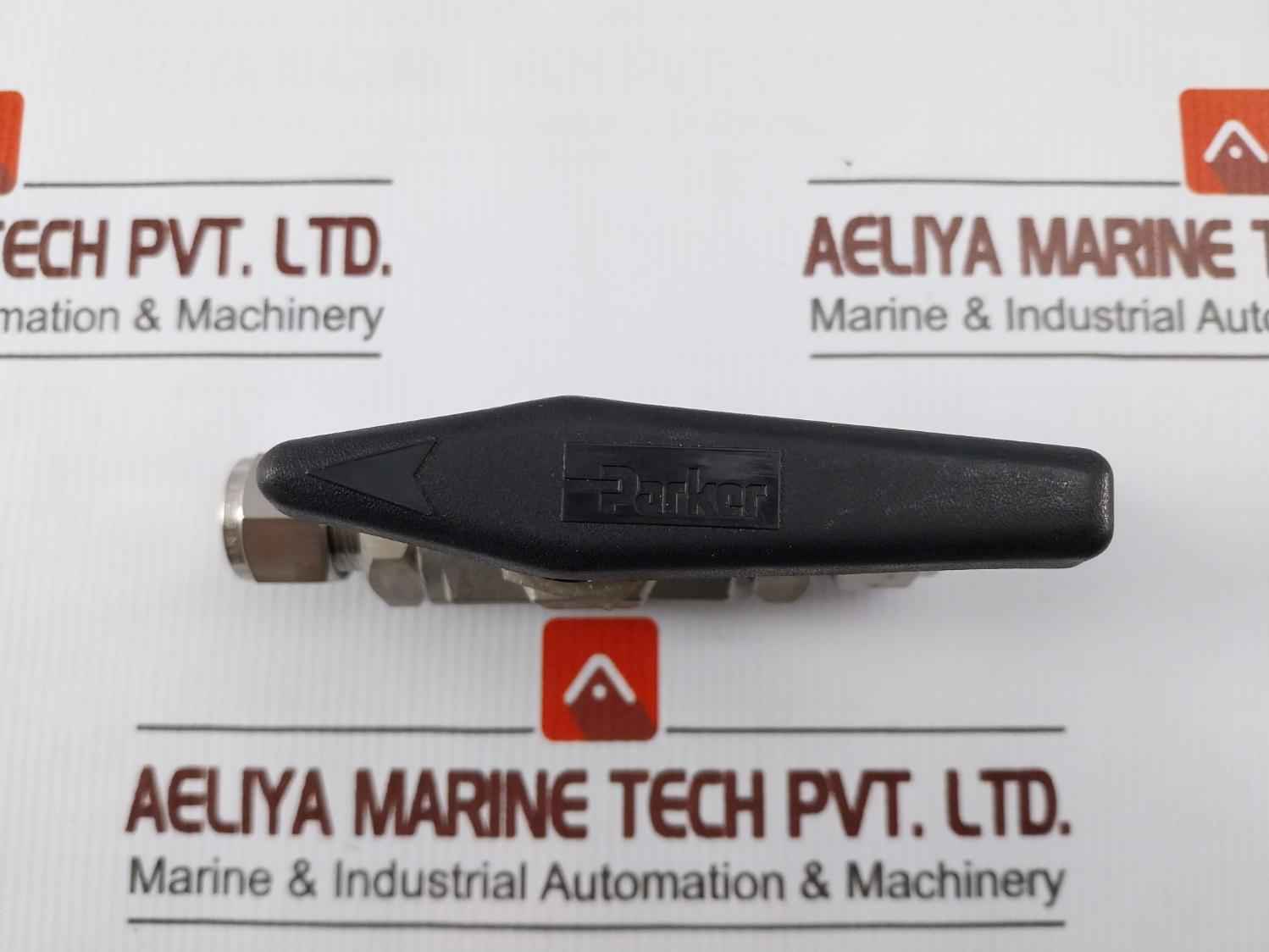 Parker 8A-b8Lj2-ssp-h-3478 B-series Two Way Stainless Steel Ball Valve Ini-208