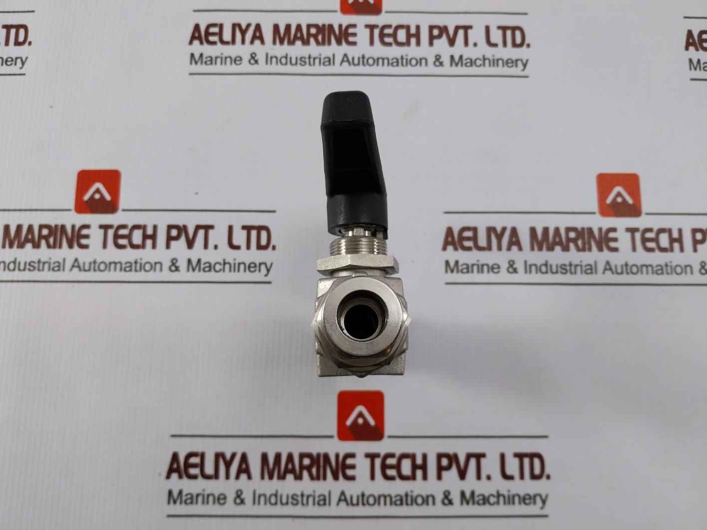 Parker 8A-b8Lj2-ssp-h-3478 B-series Two Way Stainless Steel Ball Valve Ini-208
