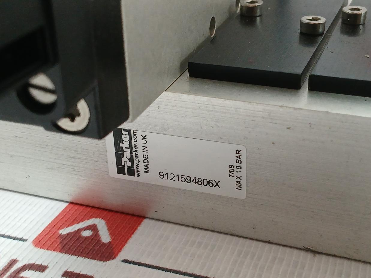 Parker 9121594806X Manifold Bar And Solenoid Valve P2E-kv32C 24Vdc 10 Bar/145Psi