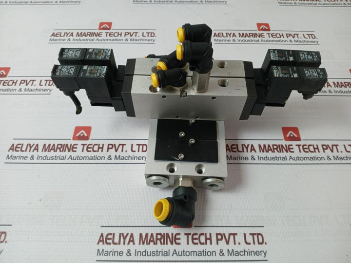 Parker 9121594806X Manifold Bar And Solenoid Valve P2E-kv32C 24Vdc 10 Bar/145Psi