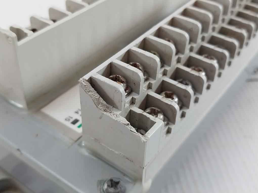 Parker A117Xb-1608T-7 Input Output Mix Terminal