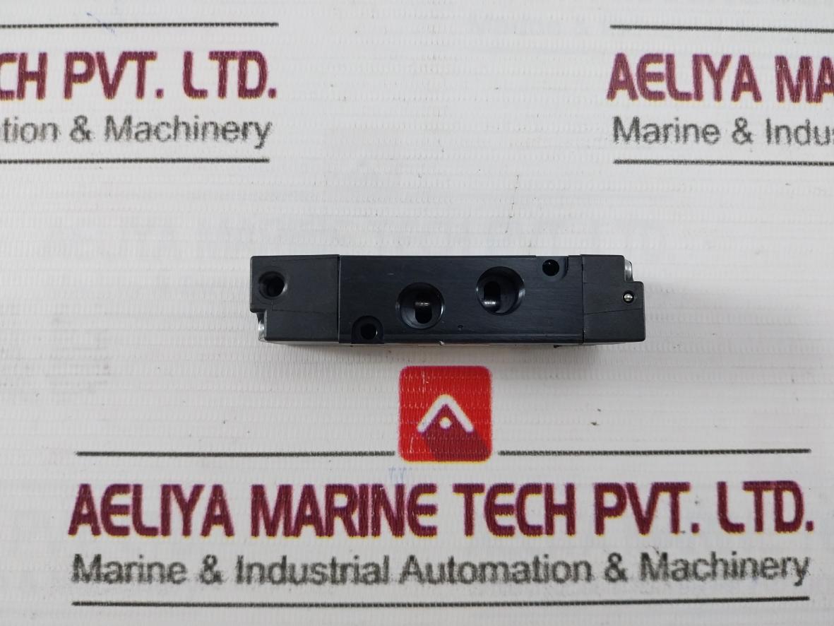 Parker B3F0000Xxc B3 Series Inline Valve 146 Psi Max