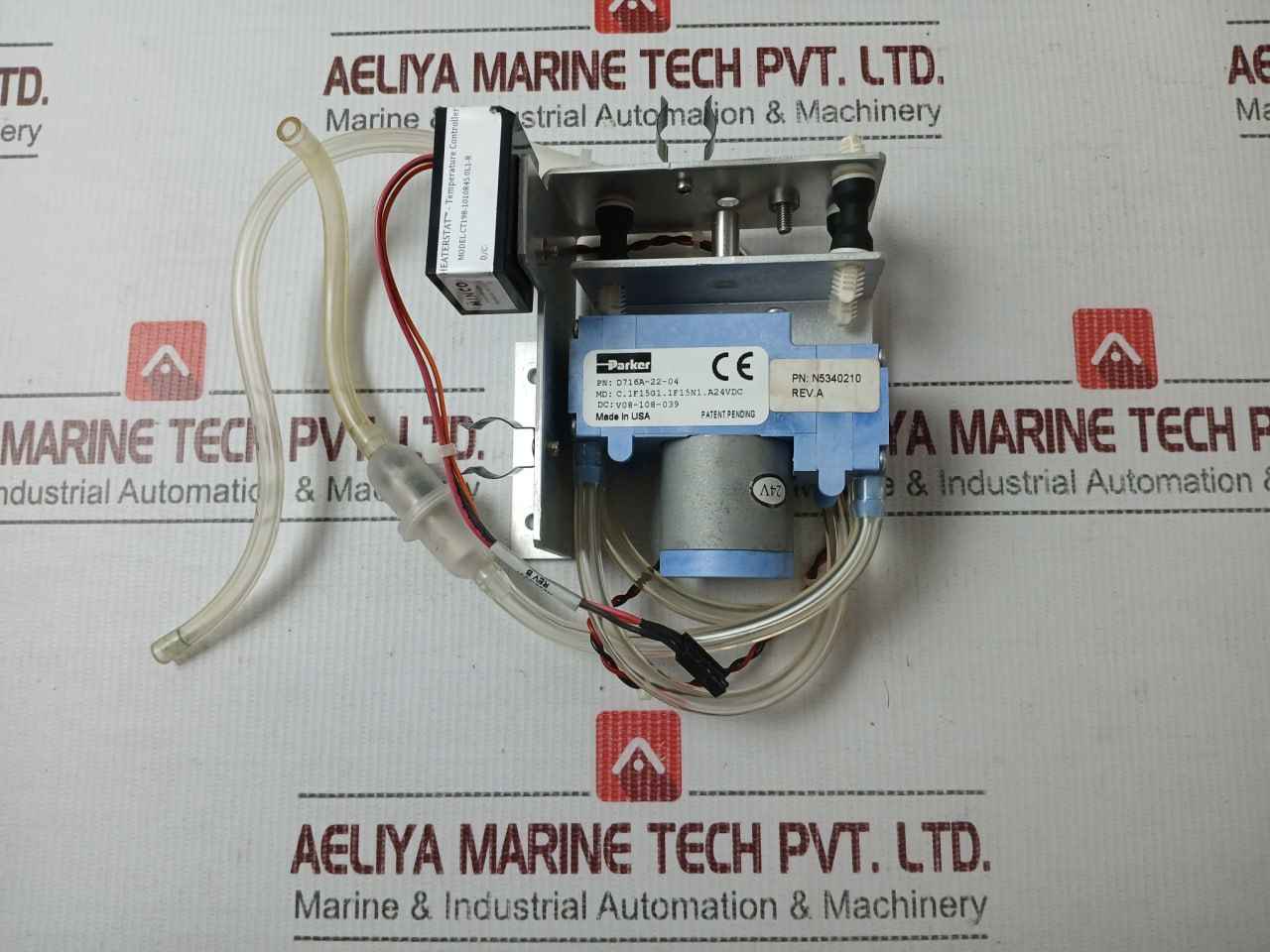 Parker D716a-22-04 Diaphragm Pump W/ Minco Ct198-1010r45.0l1-r Temp Controller