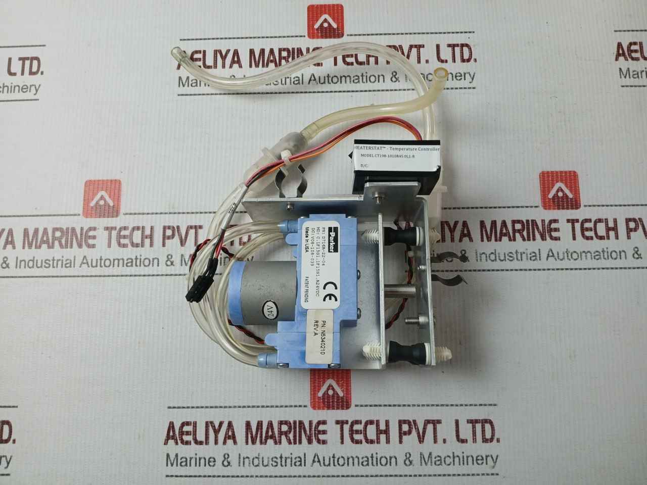 Parker D716a-22-04 Diaphragm Pump W/ Minco Ct198-1010r45.0l1-r Temp Controller