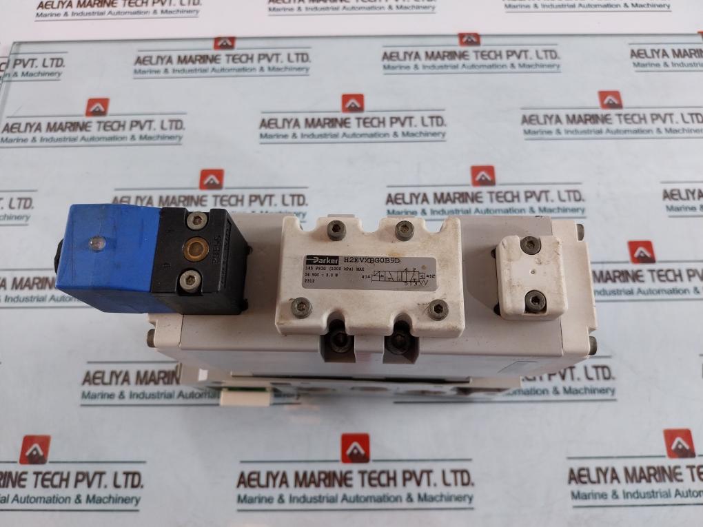 Parker H2EVXBG0B9D Solenoid Valve Assembly With PS4135CP Flow Control Valve