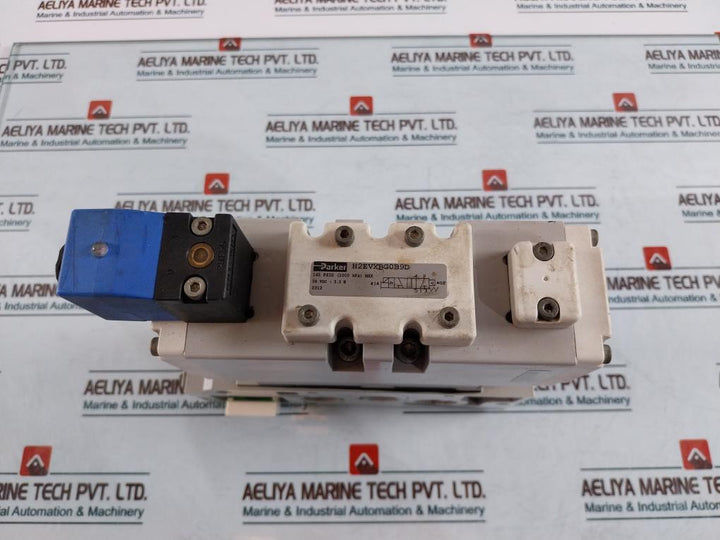 Parker H2EVXBG0B9D Solenoid Valve Assembly With PS4135CP Flow Control Valve