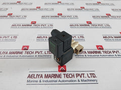 Parker Lucifer 121K02 B17 A Solenoid Valve With Coil 483510S6 F