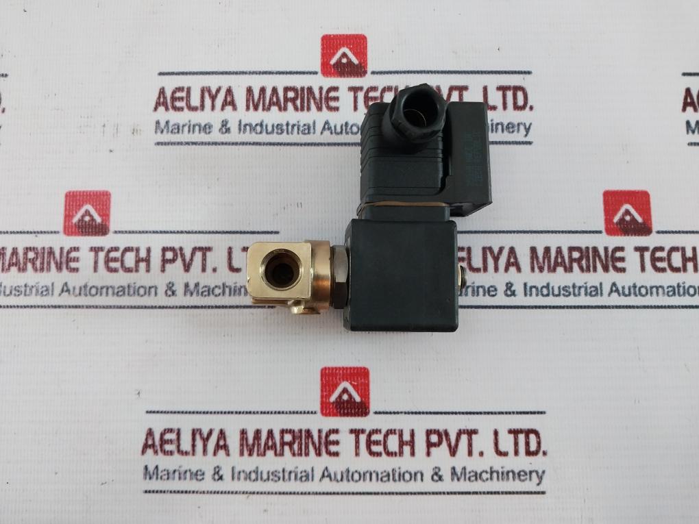 Parker Lucifer 121K02 B17 A Solenoid Valve With Coil 483510S6 F