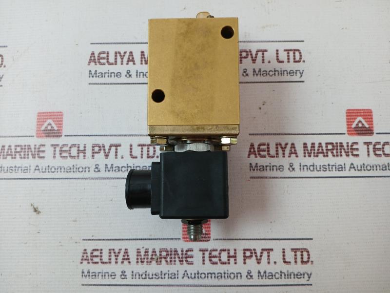 Parker Lucifer 341B34 Pneumatic Directional Valve 115V 60Hz 8W B26 A