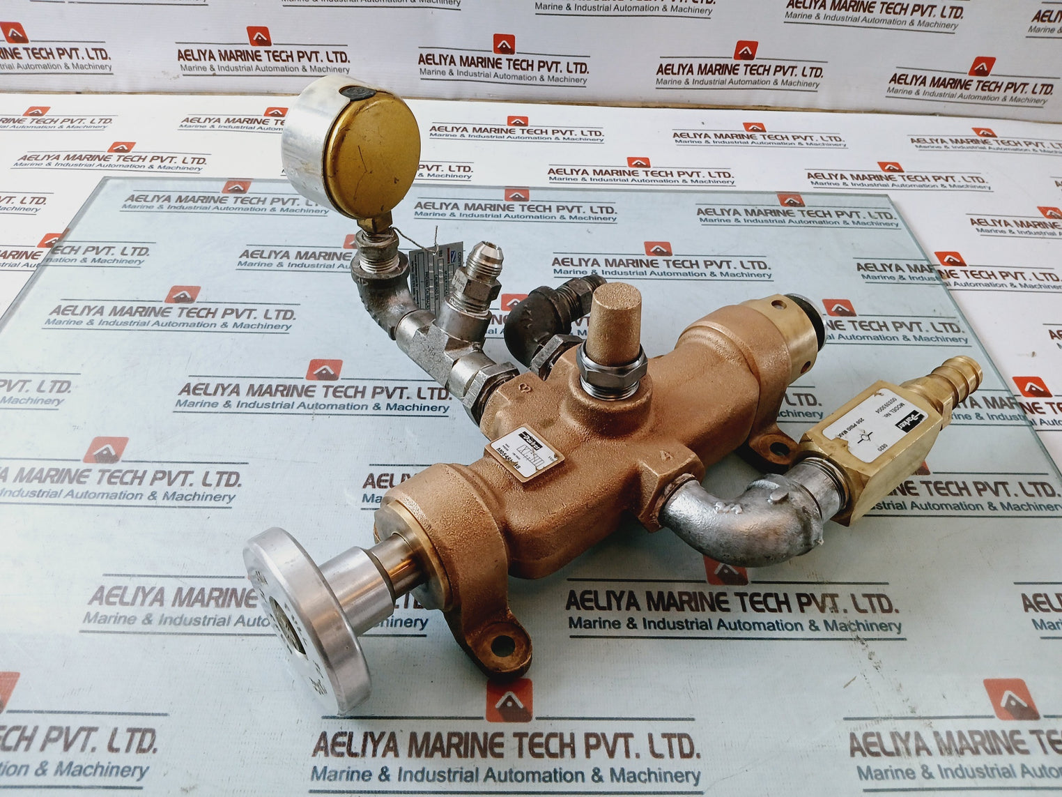 Parker M05465148 Manual Control Valve W/ Check Valve (003393004)+Pressure Gauge