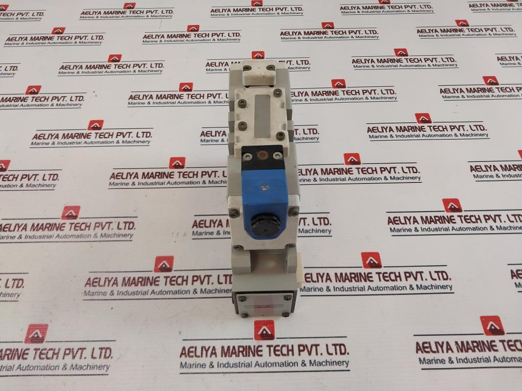 Parker P04749B9 Solenoid Valve 24 Vdc 3.2 W