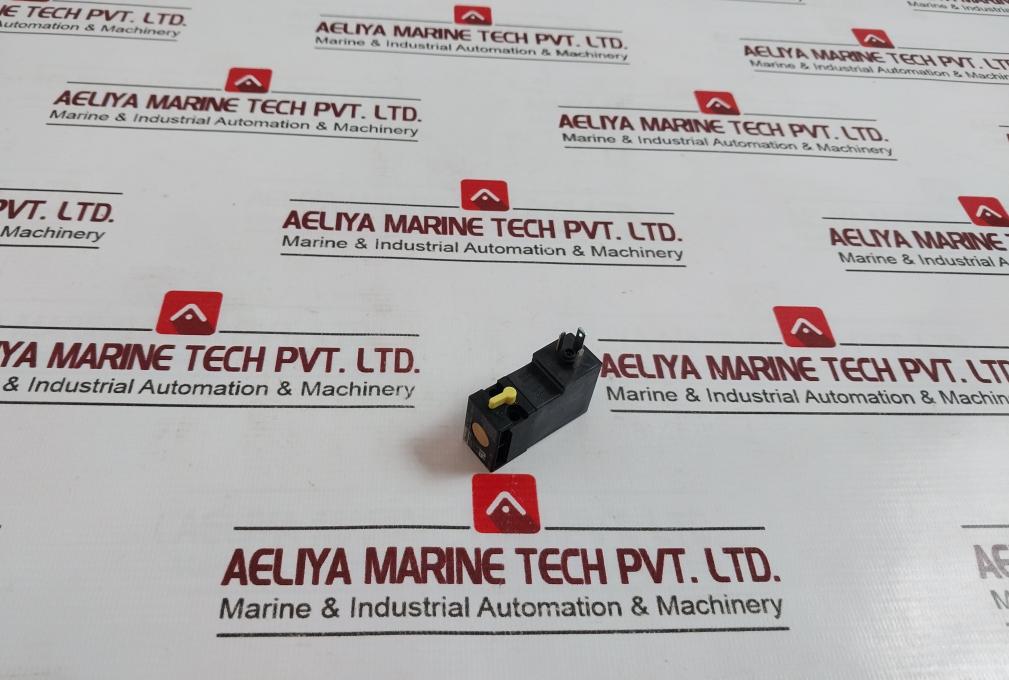 Parker P2E-kv32C4 Pneumatic Pilot Valve 12115237 10 Bar / 145 Psi 24V Dc