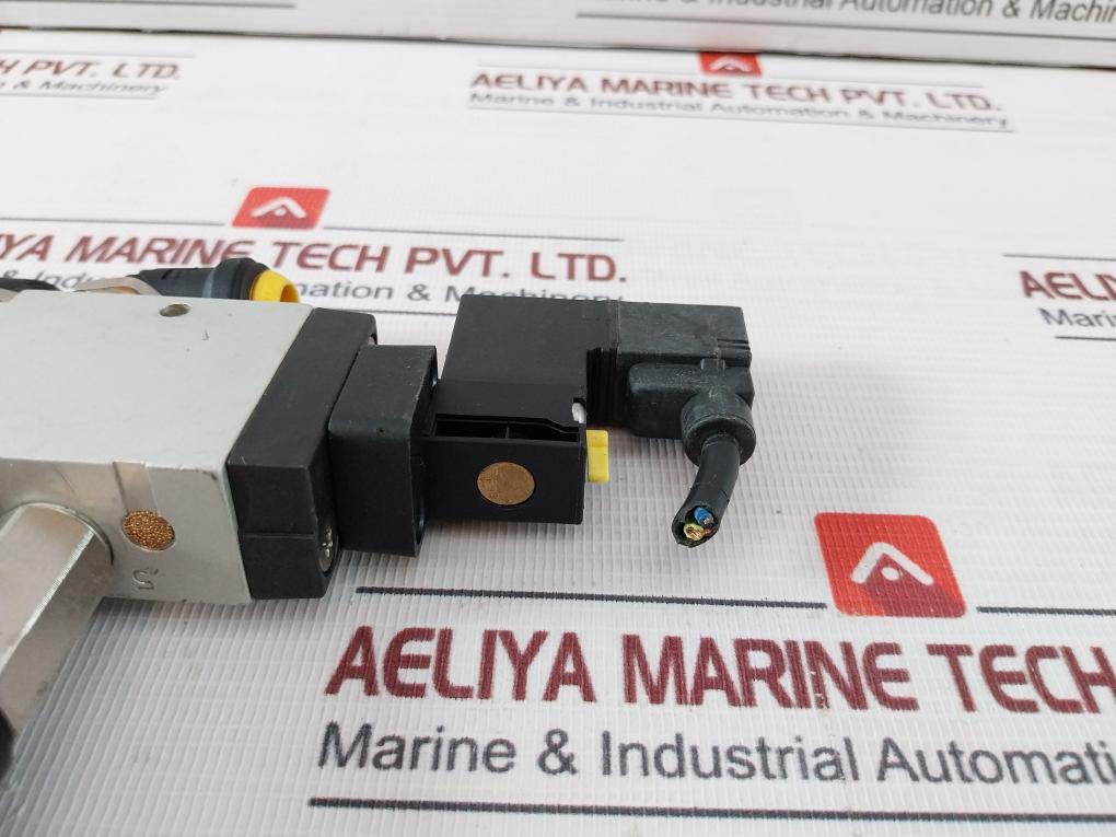 Parker P2Lbx512Esnxxx Pneumatic Valve 24Vdc 1.2W 10 Bar/145 Psi