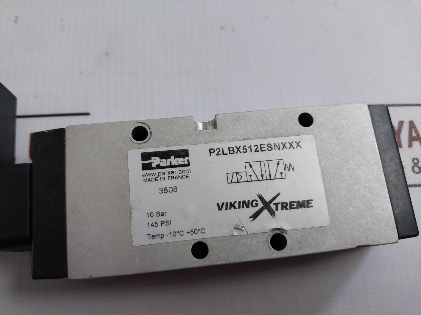 Parker P2Lbx512Esnxxx Viking Xtreme Directional Control Valve 24V~ Dc 10Bar/145 Psi