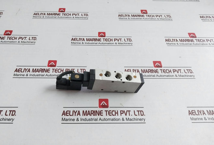 Parker P2Lbx512Esnxxx Viking Xtreme Directional Control Valve 24V~ Dc 10Bar/145 Psi