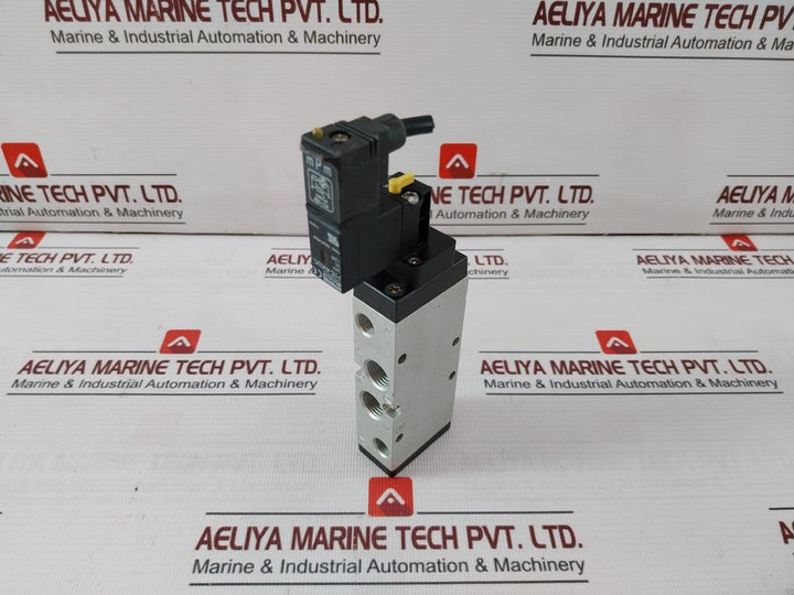 Parker P2Lbx512Esnxxx Viking Xtreme Pneumatic Valve 10 Bar/145 Psi 1.2W 24Vdc