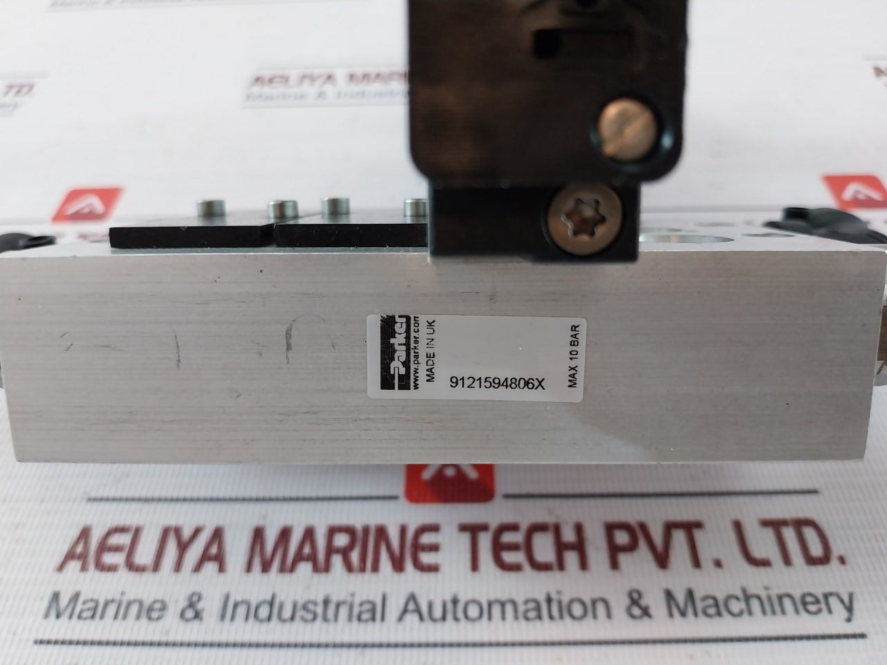 Parker P2Lbx612Eenxxx Viking Xtreme Series Pneumatic Valve 24V Dc 1.2W P2E-kv32C