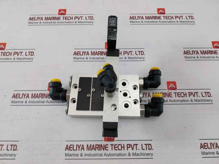 Parker P2Lbx612Eenxxx Viking Xtreme Series Pneumatic Valve 24V Dc 1.2W P2E-kv32C