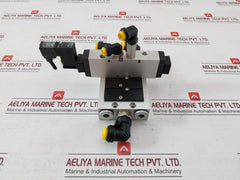 Parker P2Lbx612Eenxxx Viking Xtreme Series Pneumatic Valve 24V Dc 1.2W P2E-kv32C