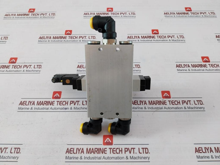 Parker P2Lbx612Eenxxx Viking Xtreme Series Pneumatic Valve 24V Dc 1.2W P2E-kv32C