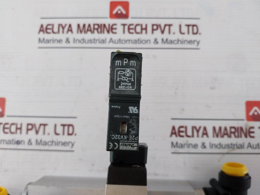 Parker P2Lbx612Eenxxx Viking Xtreme Series Pneumatic Valve 24V Dc 1.2W P2E-kv32C