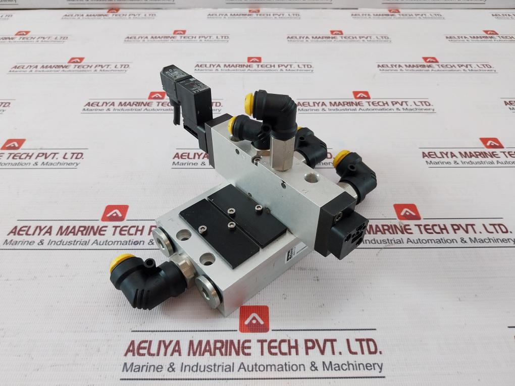 Parker P2Lbx612Eenxxx Viking Xtreme Series Pneumatic Valve 24V Dc 1.2W P2E-kv32C