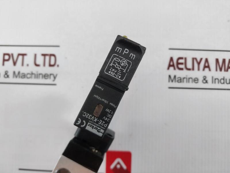 Parker P2lbx512esn Solenoid Valve P2e-kv32c 10 Bar 145psi 24v Dc 1.2w -10 C+50 C