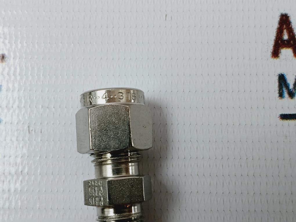 Parker P316 Tube Fitting, Ng/Mg Male Connector 410000687