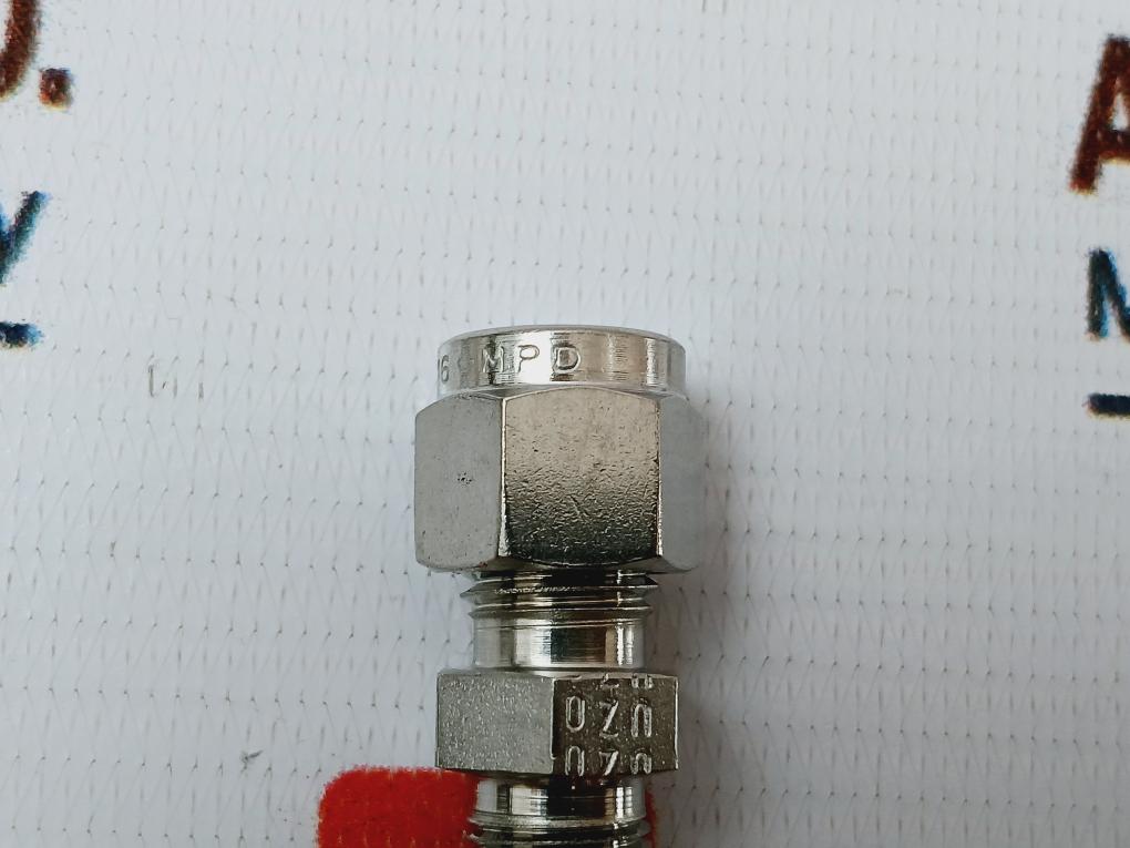 Parker P316 Tube Fitting, Ng/Mg Male Connector 410000687