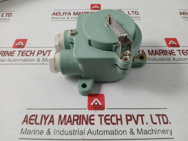 Part-No-Z-1m-Marine-Socket-2p-E-Ip56-250v-20a-4