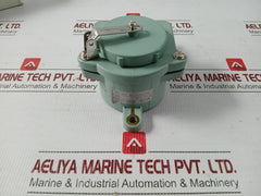 Part-No-Z-1m-Marine-Socket-2p-E-Ip56-250v-20a-5
