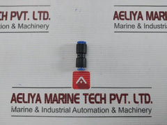 6071867 Waters 4Mm-6Mm Push In Connector