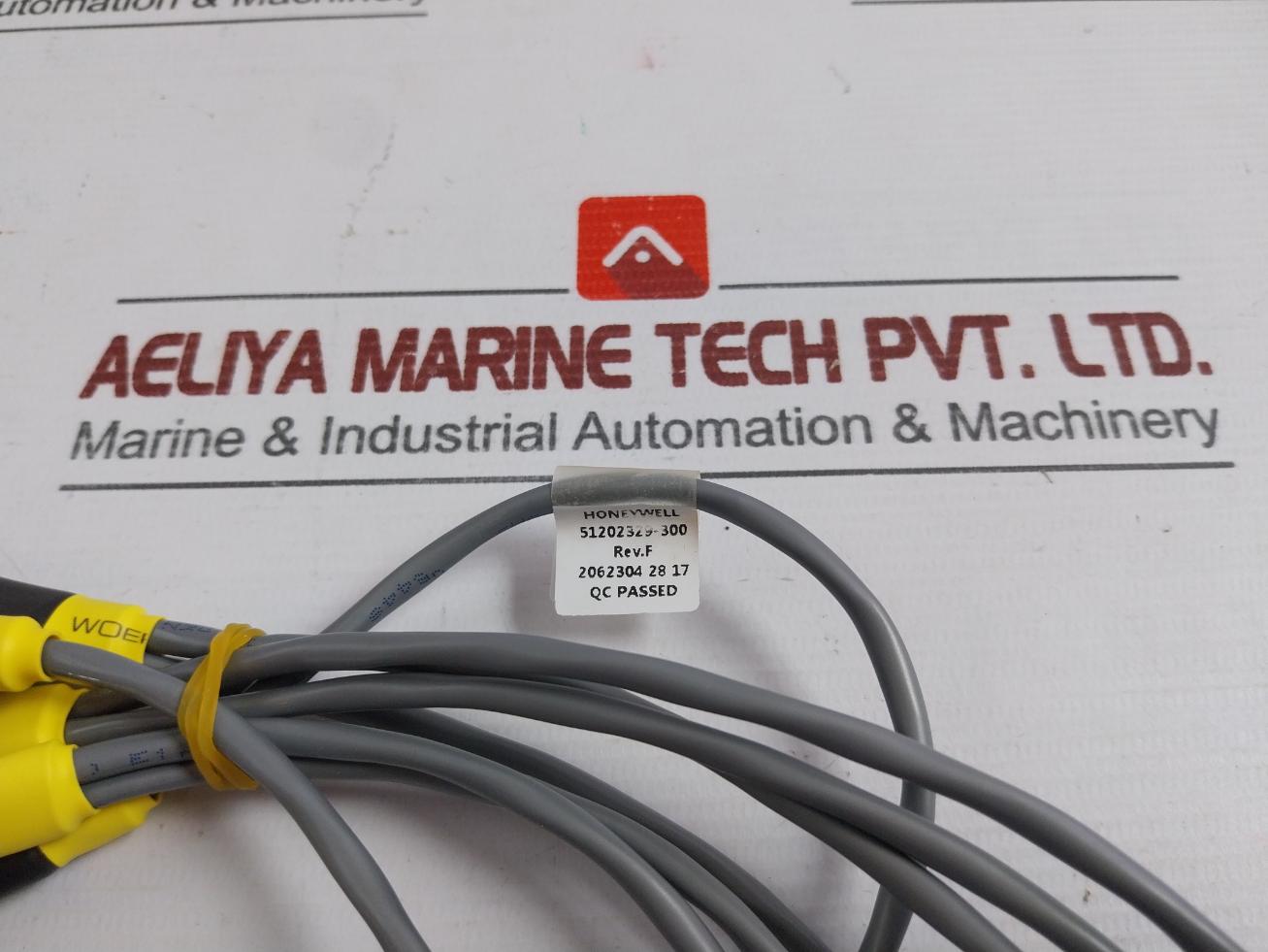 Part No: 51202329-302 Brand Honeywell Input Output Link Cable Set Rev. F