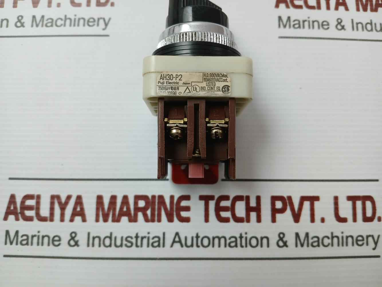 Part No: Ah30-p2 On Off Command Switch By Fuji Electric