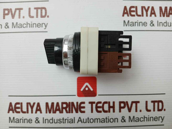 Part No: Ah30-p2 On Off Command Switch By Fuji Electric