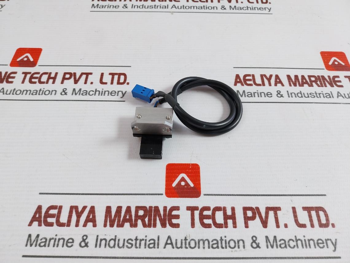 Part No: Ee-spy302 Photoelectric Sensor Brand Omron