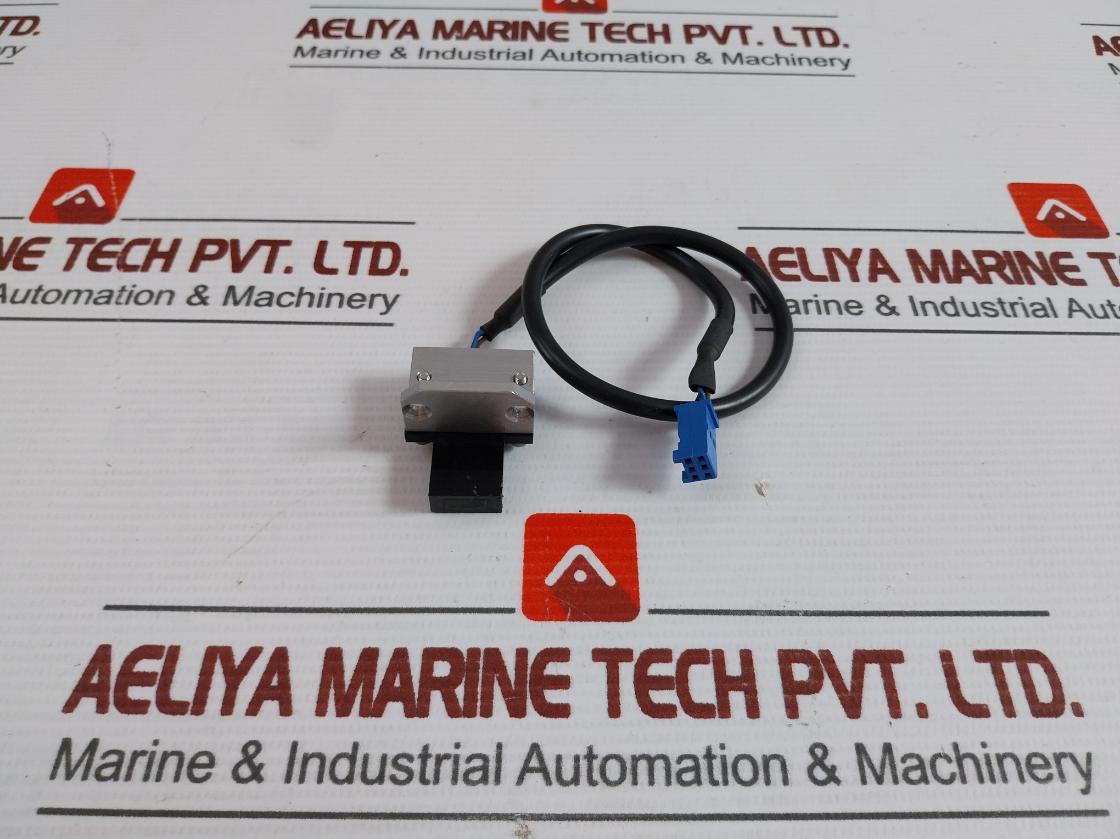 Part No: Ee-spy302 Photoelectric Sensor Brand Omron