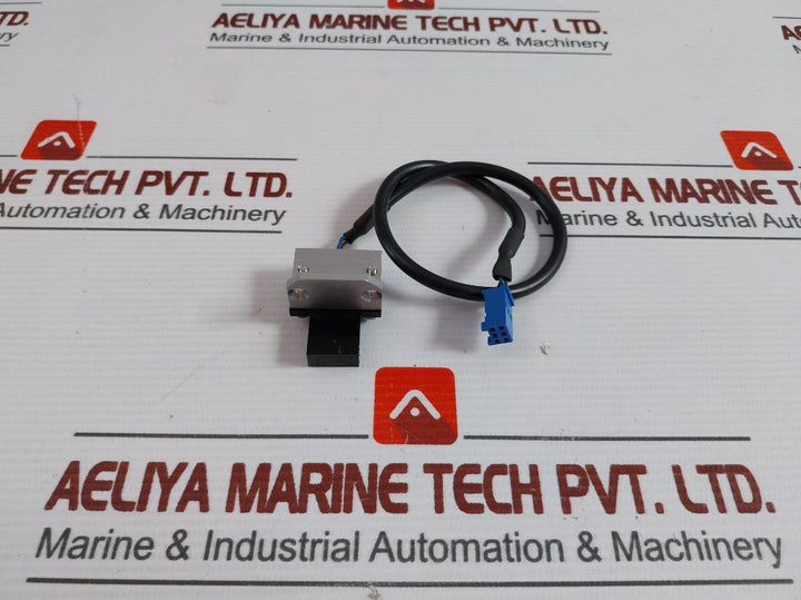 Part No: Ee-spy302 Photoelectric Sensor Brand Omron