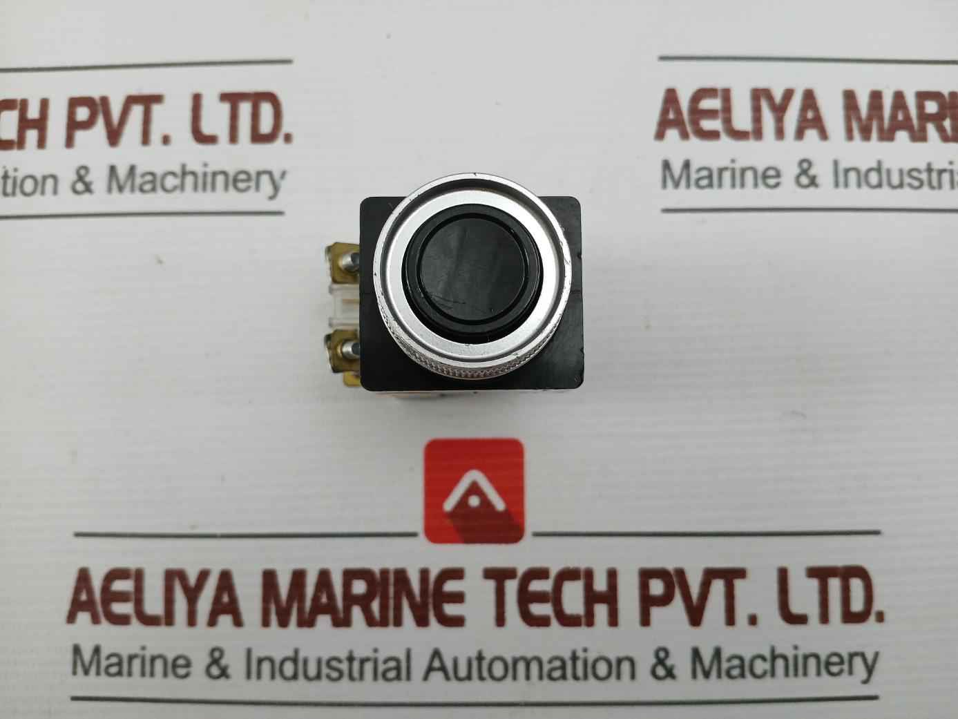 Part No: Nux Cr-251-1 Hanyoung New Push Button Switch