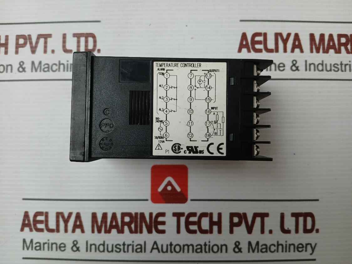 Part No: Pxr4Tay1-fv070 Fuji Electric 50/60Hz Temperature Controller 100-240Vac