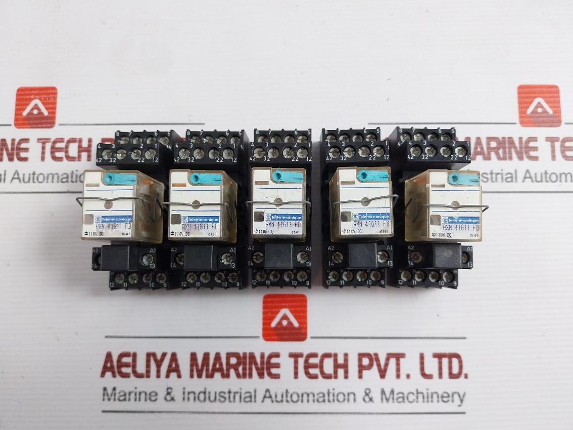Part No: Rxn 41G11 Fd Telemecanique Relay With Socket 5A 250Vac 110Vdc