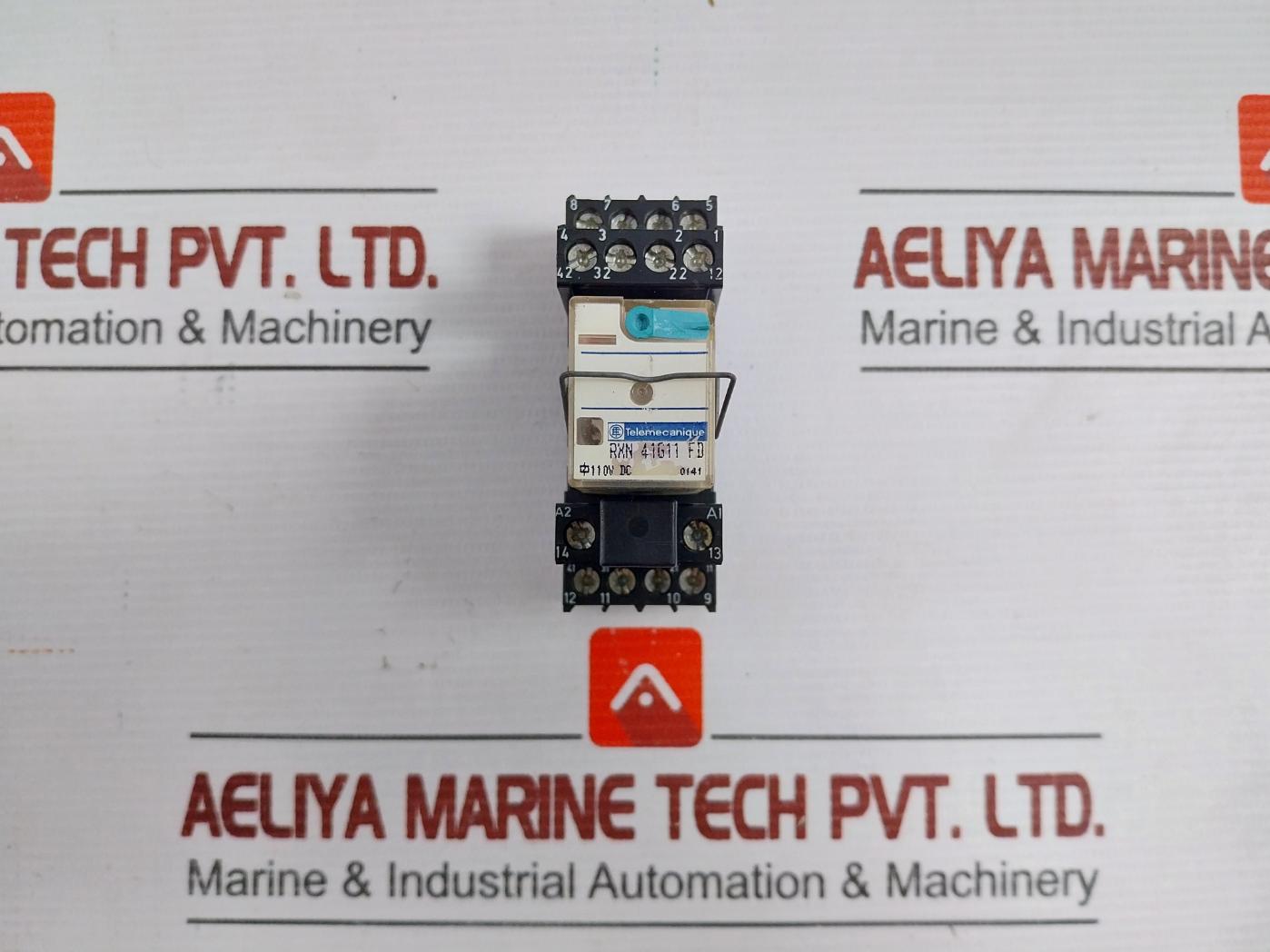 Part No: Rxn 41G11 Fd Telemecanique Relay With Socket 5A 250Vac 110Vdc