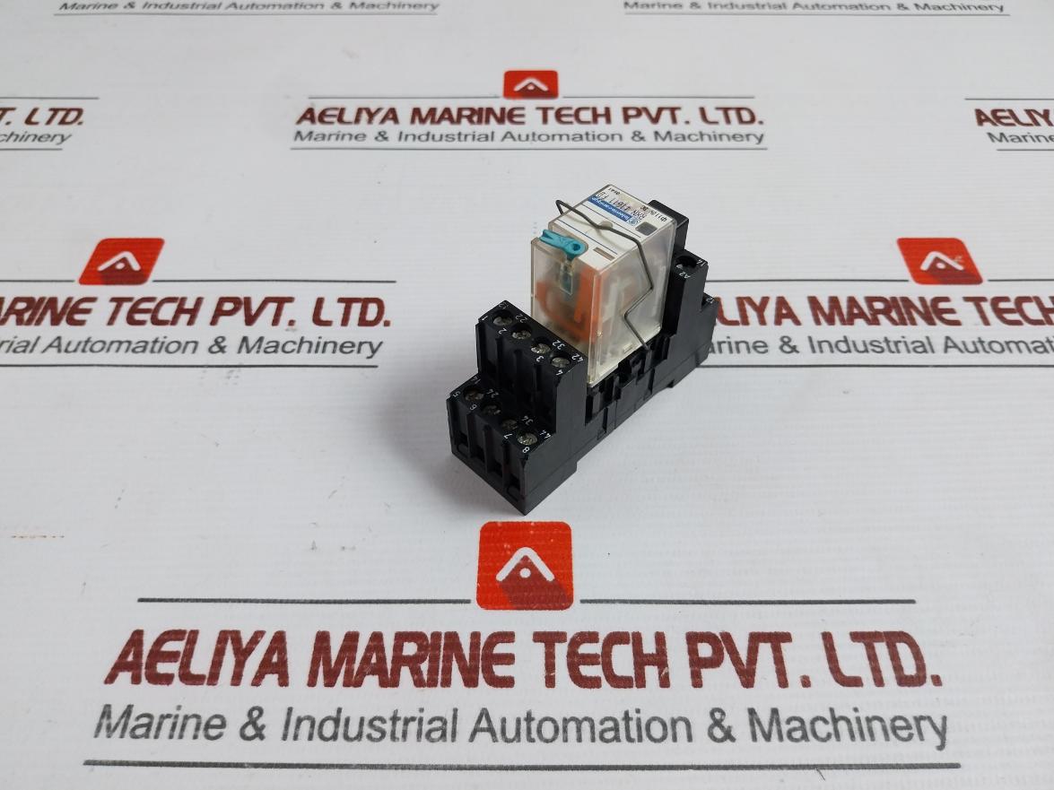 Part No: Rxn 41G11 Fd Telemecanique Relay With Socket 5A 250Vac 110Vdc