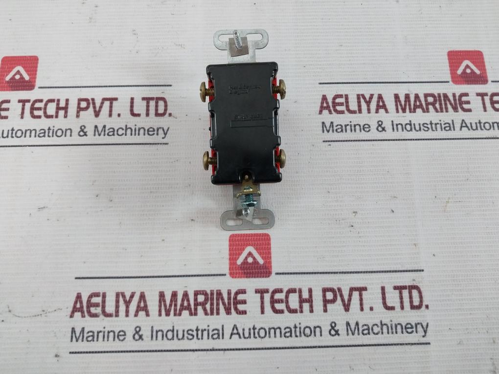 Pass & Seymour 20A Specification Grade Rocker Switch 120-277V