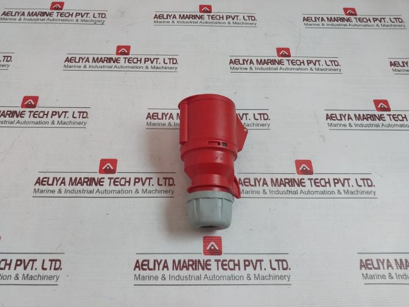 Pce 225 Cee-connector 32A-6H 220/380V 240/415V 50+60Hz Ip44 A010307