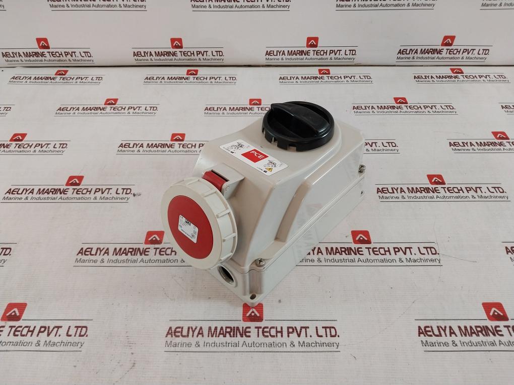 Pce 75242 Interlock Switch Socket 380/440V~ 50/60Hz 57A 1000V