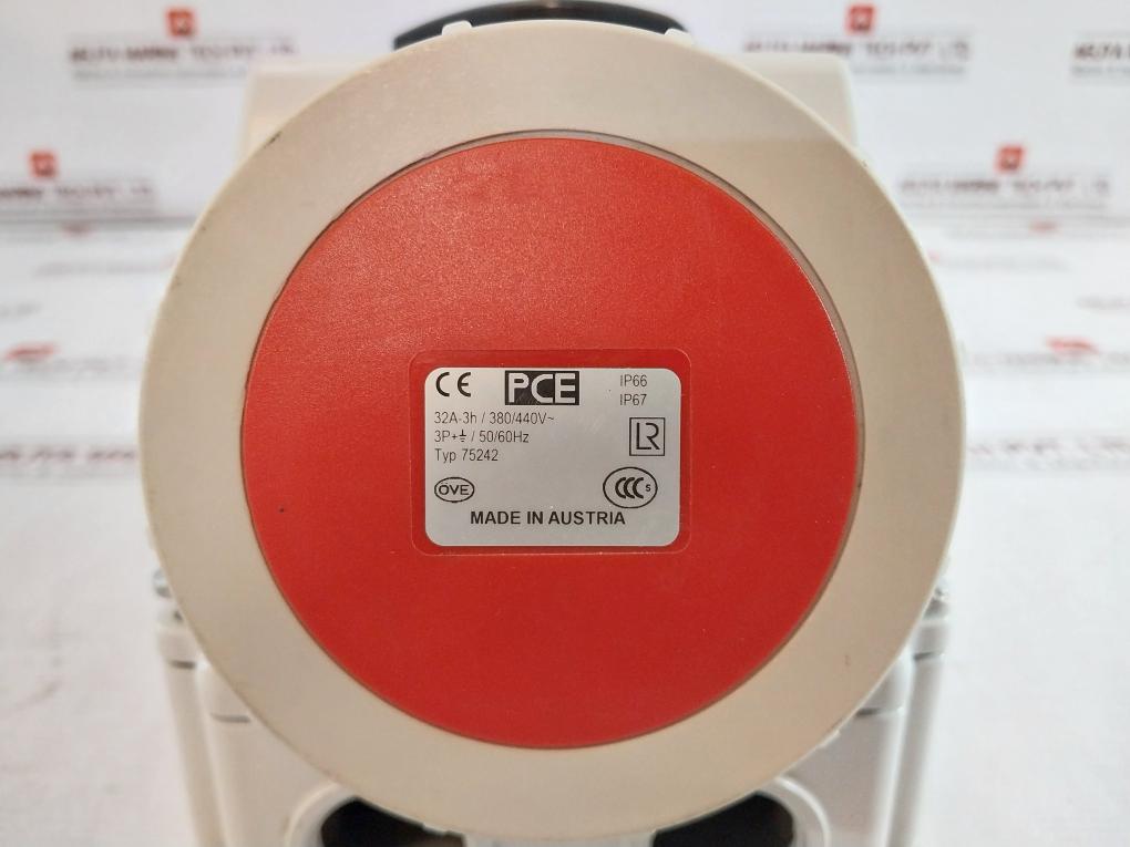 Pce 75242 Interlock Switch Socket 380/440V~ 50/60Hz 57A 1000V